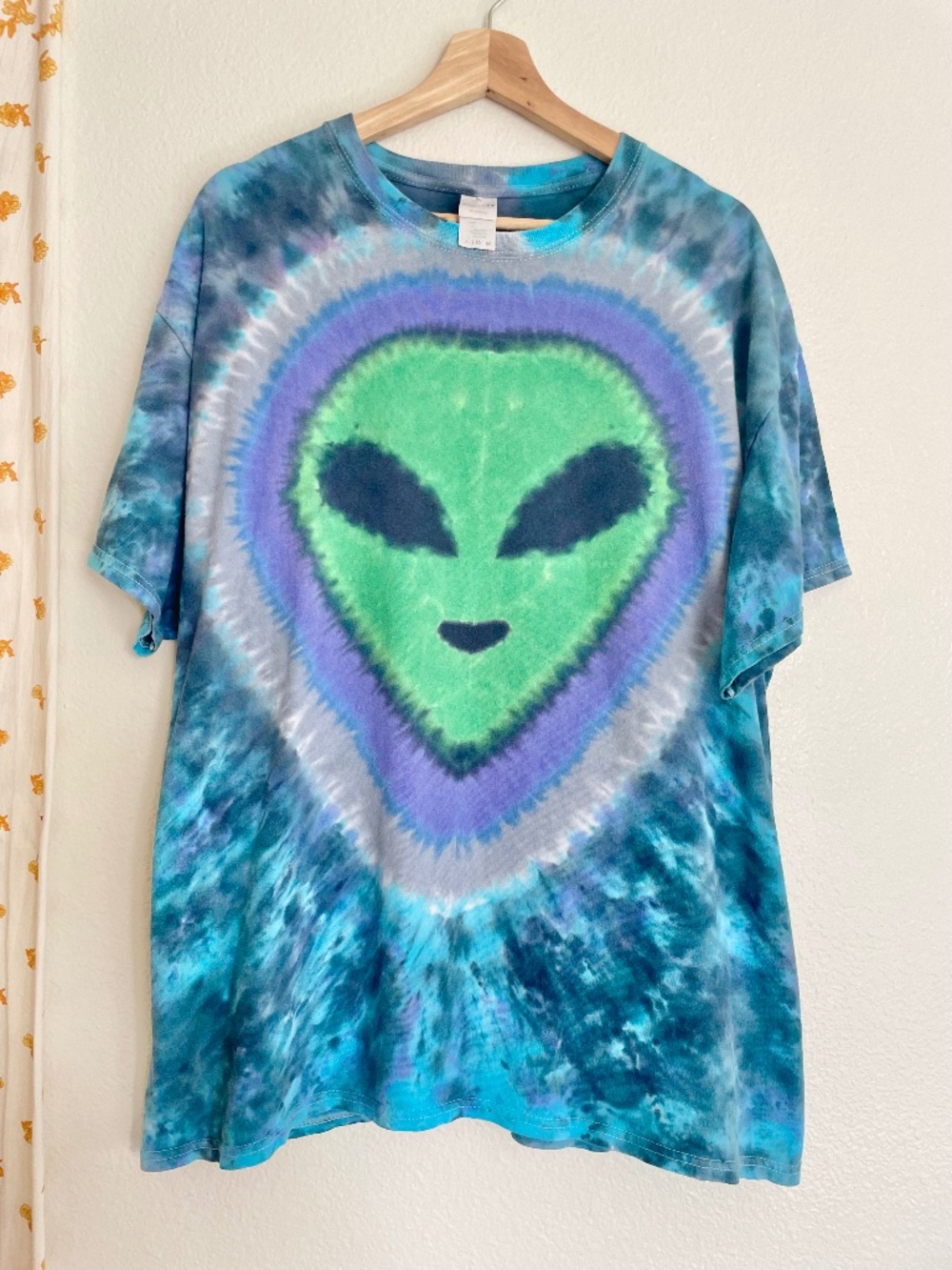 Handmade Alien Tie Dye Shirt XL